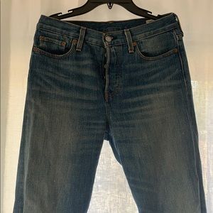Levi’s wedgie style Jean
